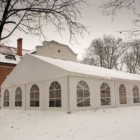 Dom Pracy Tworczej Hotel Gołuchów Kültér fotó