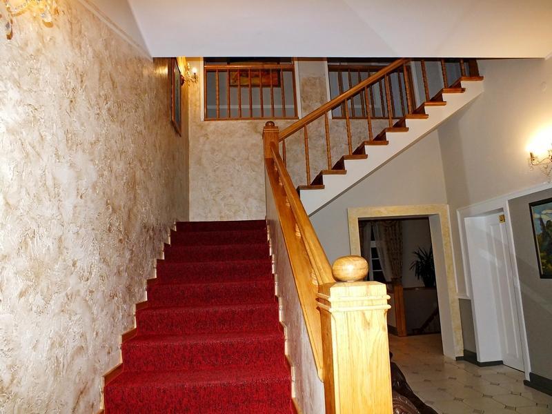 Dom Pracy Tworczej Hotel Gołuchów Kültér fotó